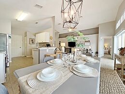 Bayswater Bliss 3 Bedroom Home by RedAwning