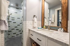 Resort Plaza 5000 2 Bedroom Condo