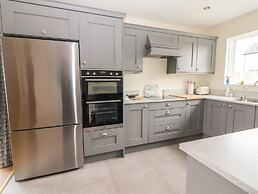 20 Lighthouse Village