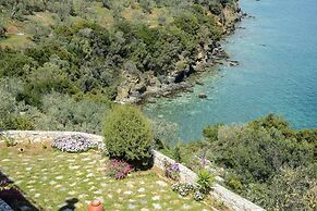 Ira Charming apt with stunning view