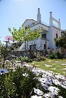 Ira Charming apt with stunning view