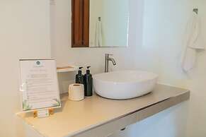 Royal Suites Port Barton