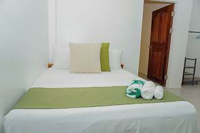 Royal Suites Port Barton