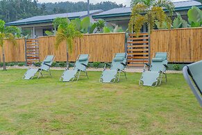 Royal Suites Port Barton
