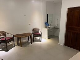 Royal Suites Port Barton