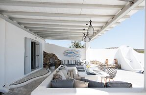 3-bed Villa in Mykonos With Private Pool