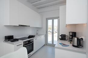 3-bed Villa in Mykonos With Private Pool