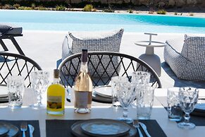 3-bed Villa in Mykonos With Private Pool