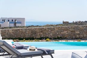3-bed Villa in Mykonos With Private Pool