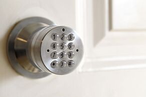 Seaside Adventure Lodging