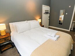 The Old Post Office - Pet Friendly Group Stays in Holmfirth