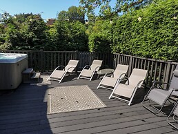 The Old Post Office - Pet Friendly Group Stays in Holmfirth