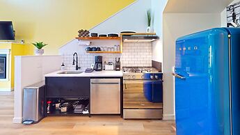 The Commons - Urban Coastal Lodging