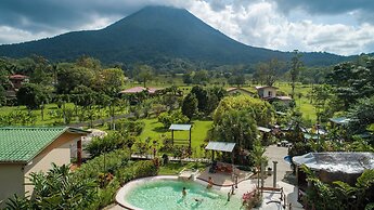 Sueno Dorado Hot Springs Hotel