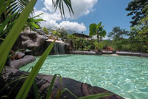 Sueno Dorado Hot Springs Hotel