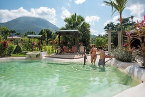 Sueno Dorado Hot Springs Hotel