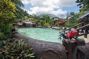 Sueno Dorado Hot Springs Hotel