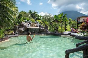 Sueno Dorado Hot Springs Hotel