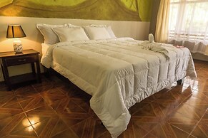 Sueno Dorado Hot Springs Hotel