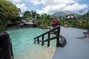 Sueno Dorado Hot Springs Hotel