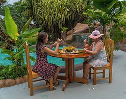 Sueno Dorado Hot Springs Hotel