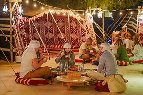 Al Marmoom Oasis Camping & Experiences