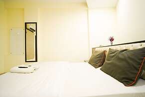 Roomshala 014 Hotel EM