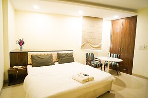 Roomshala 014 Hotel EM