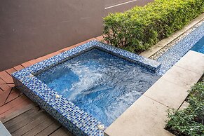 Spacious Pool Villa Tmn Emas Ukay Ampang