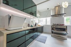 Spacious Pool Villa Tmn Emas Ukay Ampang