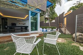 Spacious Pool Villa Tmn Emas Ukay Ampang