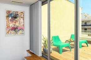 Premier Artful City Loft with Terrace