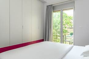 Premier Artful City Loft with Terrace