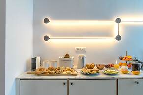 Premier Artful City Loft with Terrace