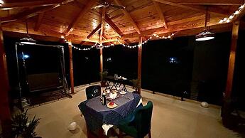 Pumpkin Hotels Corbett, Tusk N Wood