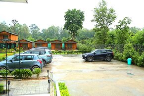 Pumpkin Hotels Corbett, Tusk N Wood