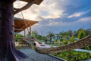 Pumpkin Hotels Corbett, Tusk N Wood