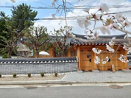 Hanok Stay Sohwa