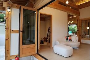 Hanok Stay Sohwa