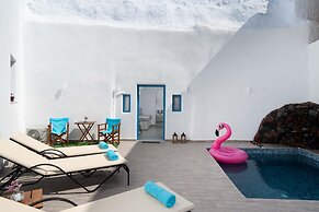 Santorita Suites