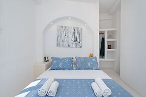 Santorita Suites