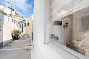 Santorita Suites