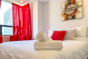 Chic Townhome with Garage Dt MTL