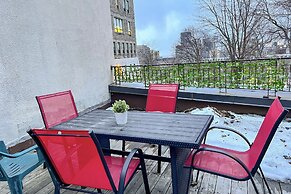 Chic Townhome with Garage Dt MTL