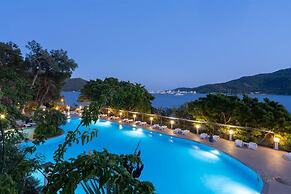 CLUB BELLAMARE  BEACH