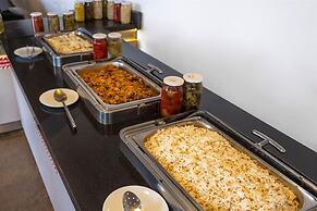 CLUB BELLAMARE  BEACH