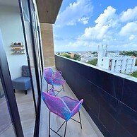 New Downtown Condo with Rooftop Pool