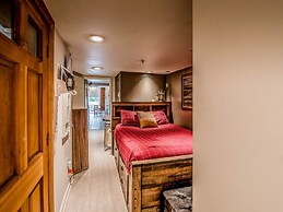 Downtown Artist Enclave