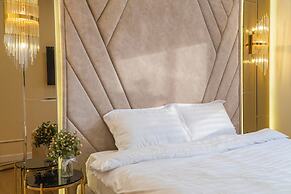 Le Places The Grand Riverside Saigon Apartment