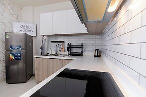 Le Places The Grand Riverside Saigon Apartment